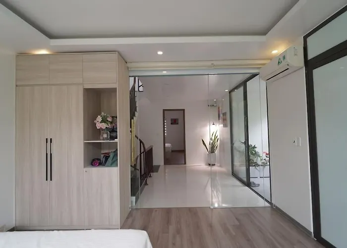 Rosemary's Biệt thự *